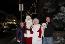 
			
				                                From left: Sonja Carey, Mr. and Mrs. Claus and Rick Carey, holding the dog, Chuck.
                                 Submitted Photo

			
		